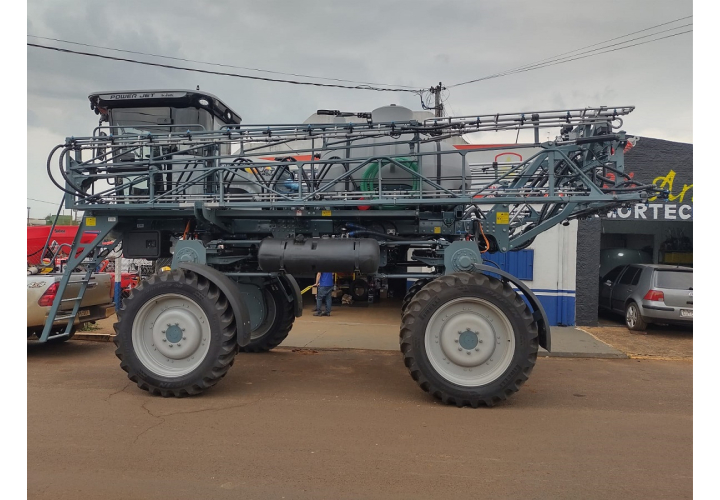 Pulverizador Autopropelido Jan - Power Jet 2650 Pulverizador Autopropelido Jan - Power Jet 2650