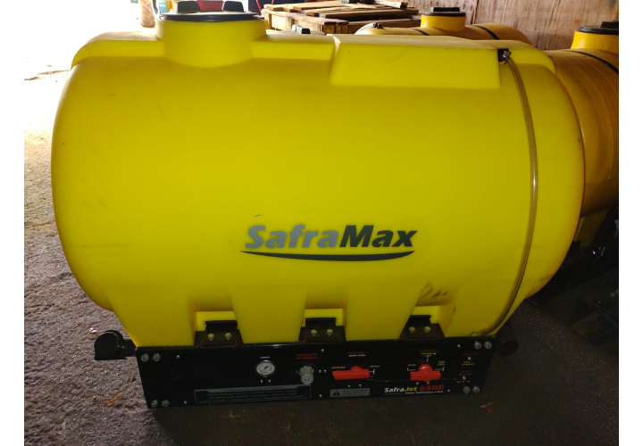 SafraMax - SafraJet Aplicador de Inoculante 650lt - 11linhas SafraMax - SafraJet Aplicador de Inoculante 650lt - 11linhas
