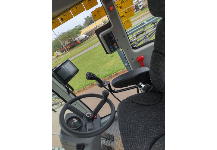 Pulverizador Autopropelido Jan - Power Jet 2000 Pulverizador Autopropelido Jan - Power Jet 2000